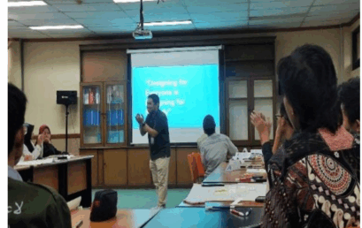 Pelatihan Design Thinking untuk Meningkatkan Kompetensi Z-Leadership Remaja RW15 Desa Citeurup Kabupaten Bandung Pelatihan Design Thinking untuk Meningkatkan Kompetensi Z-Leadership Remaja RW15 Desa Citeurup Kabupaten Bandung